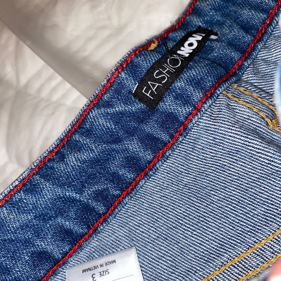 Fashion Nova Prescott Boyfriend Jeans - Picture 4 of 5